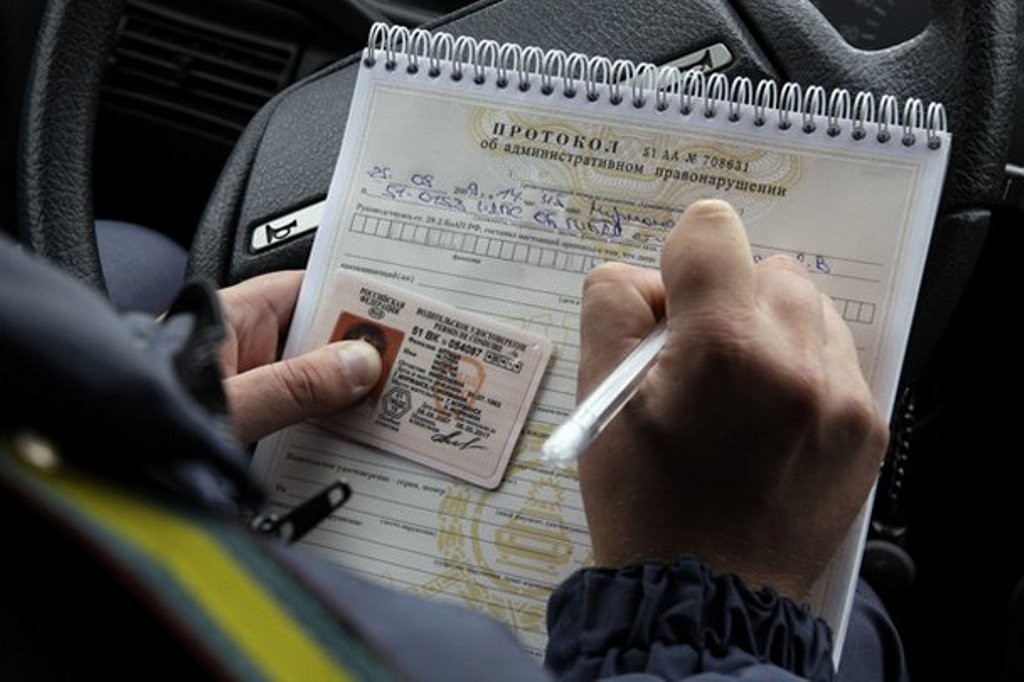 Повторное лишение прав за пьянку: штраф и чем грозит наказание? Повторное лишение прав за пьянку: штраф и чем грозит наказание?